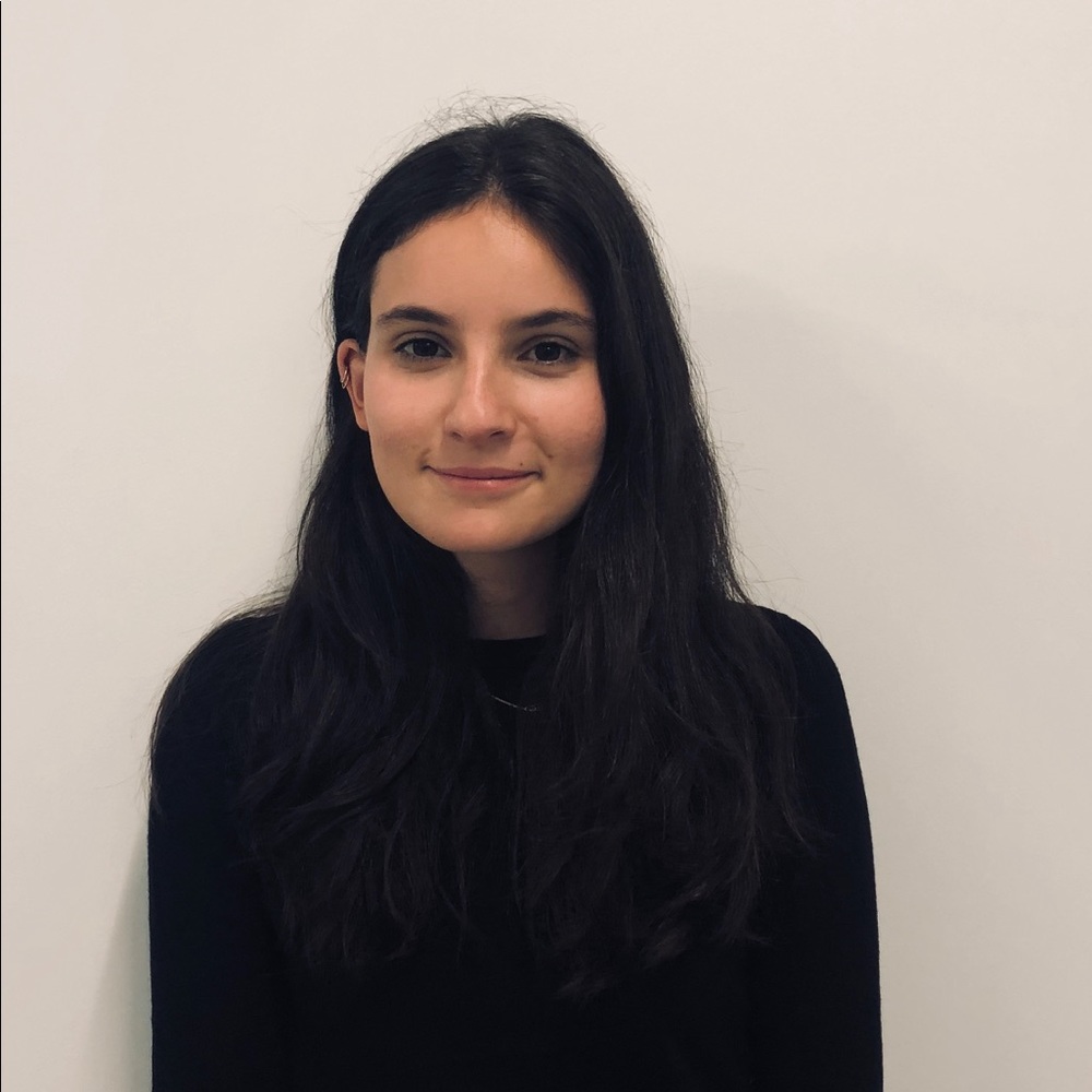 Meet your Posher, Lara